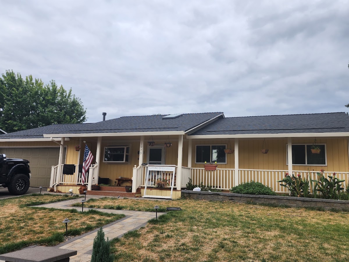 Completed roof on a single story Portland home