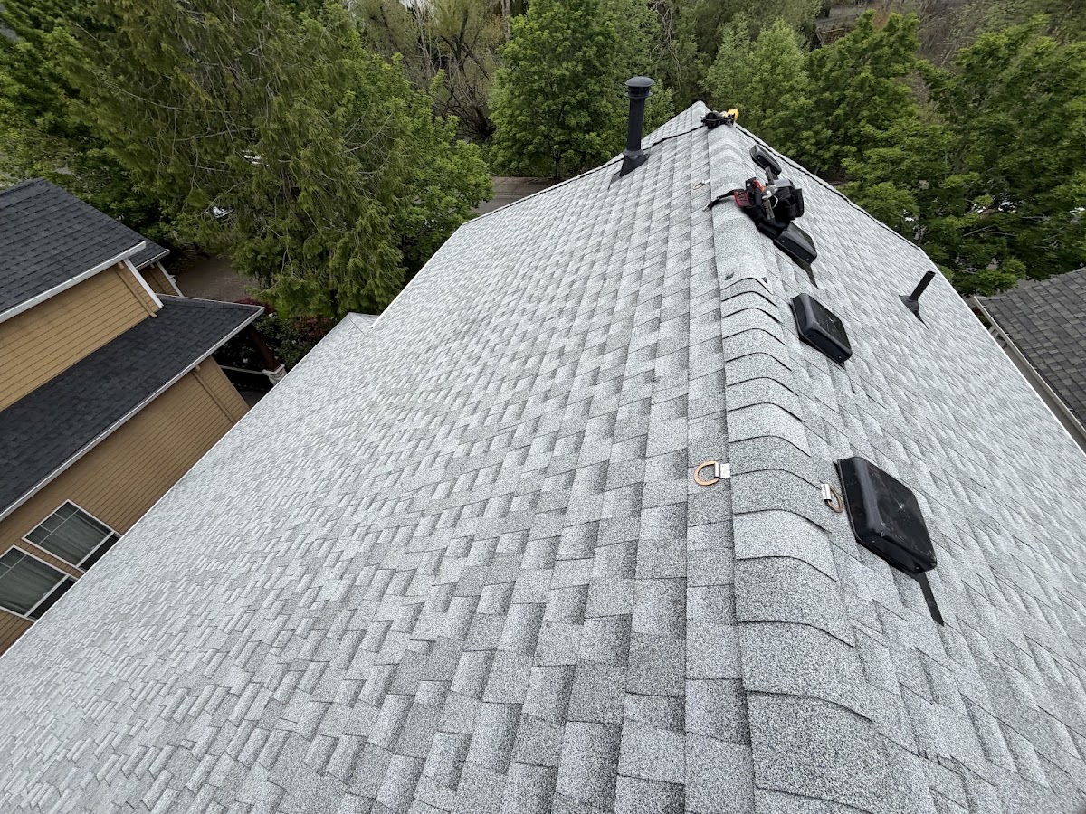 Close up detail of a newly installed shingle roof